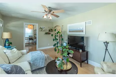 1406 Lawrence Street, New London, WI 54961 - Photo 6