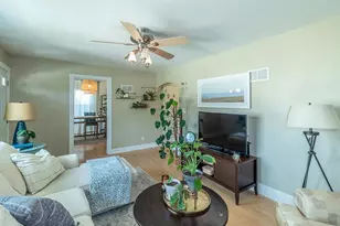 1406 Lawrence St, New London, WI 54961 - Photo 6