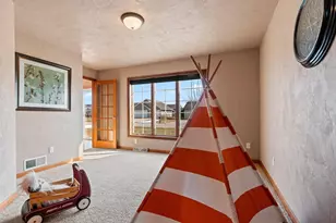 W5054 Birchwood Dr, Sherwood, WI 54169 - Photo 6