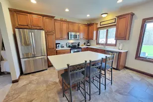N9039 Spring Valley Rd, Menasha, WI 54952 - Photo 8