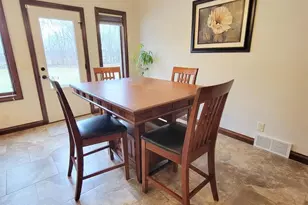 N9039 Spring Valley Rd, Menasha, WI 54952 - Photo 6