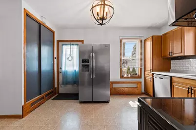 1105 Dousman Street, Green Bay, WI 54303 - Photo 4