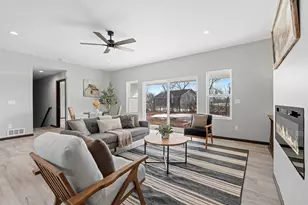 2652 Lawrence Ln, Neenah, WI 54956 - Photo 2