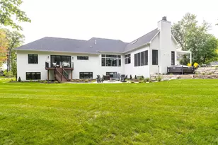 2411 Loxley Ct, Suamico, WI 54173 - Photo 80