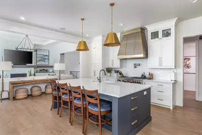 2411 Loxley Court, Suamico, WI 54173 - Photo 8