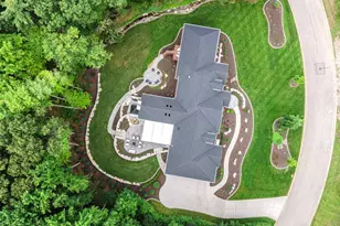 2411 Loxley Ct, Suamico, WI 54173 - Photo 84