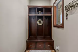 8065 Golden Primrose Cir, Neenah, WI 54956 - Photo 26