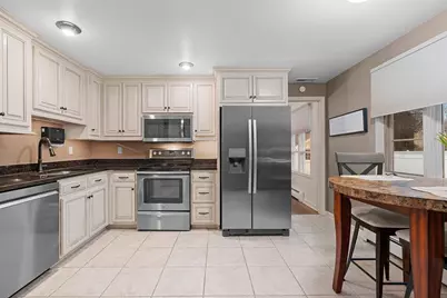 3520 Briar Terrace, Green Bay, WI 54301 - Photo 10