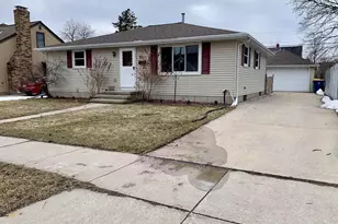 901 Park St, Green Bay, WI 54303 - Photo 4