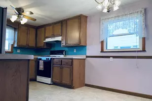 901 Park St, Green Bay, WI 54303 - Photo 8