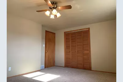 901 Park Street, Green Bay, WI 54303 - Photo 16