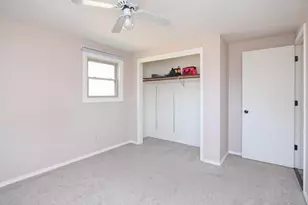 1024 Edgewood Dr, Green Bay, WI 54311 - Photo 14