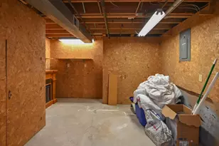 1024 Edgewood Dr, Green Bay, WI 54311 - Photo 24