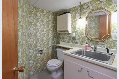 1024 Edgewood Drive, Green Bay, WI 54311 - Photo 26