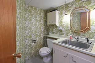 1024 Edgewood Dr, Green Bay, WI 54311 - Photo 26