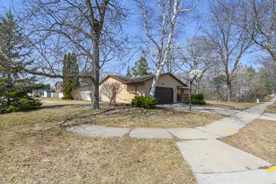 1024 Edgewood Drive, Green Bay, WI 54311 - Photo 34