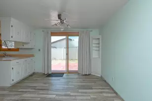 1024 Edgewood Dr, Green Bay, WI 54311 - Photo 8