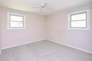 1024 Edgewood Dr, Green Bay, WI 54311 - Photo 16