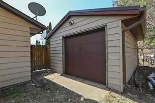 1024 Edgewood Dr, Green Bay, WI 54311 - Photo 26