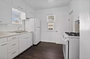 1132 12th Ave, Green Bay, WI 54304 - Photo 8