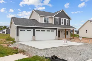 2514 Beasle Ct, De Pere, WI 54115 - Photo 2