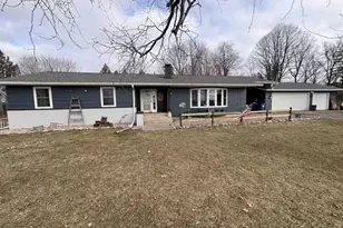 W8166 Belle Plaine Ave, Shawano, WI 54166 - Photo 8
