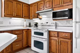 1305 Orchard Ct, Neenah, WI 54956 - Photo 20