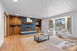 1236 Meadowview Dr, Menasha, WI 54952 - Photo 4