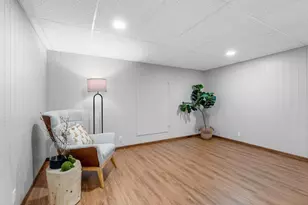 1236 Meadowview Dr, Menasha, WI 54952 - Photo 18