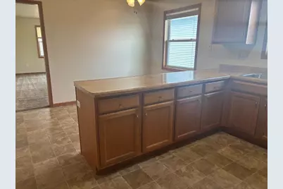 919 Bismarck Avenue, Oshkosh, WI 54902 - Photo 4