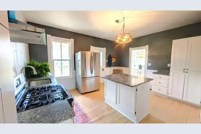 2316 Oregon Street, Oshkosh, WI 54902 - Photo 6