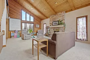 209 E Trillium Circle, Green Bay, WI 54313 - Photo 6