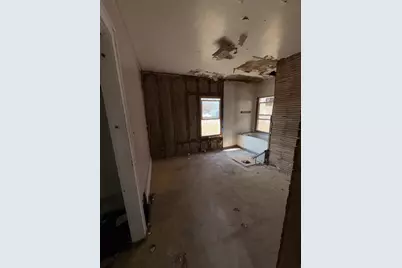 10 E Gruenwald Avenue, Oshkosh, WI 54901 - Photo 6