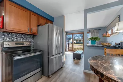 823 Jean Street, Neenah, WI 54956 - Photo 10