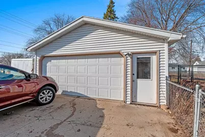 823 Jean Street, Neenah, WI 54956 - Photo 24