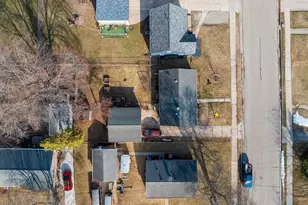 823 Jean St, Neenah, WI 54956 - Photo 36