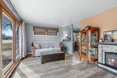 823 Jean Street, Neenah, WI 54956 - Photo 4