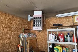 1046 Dousman St, Green Bay, WI 54303 - Photo 10