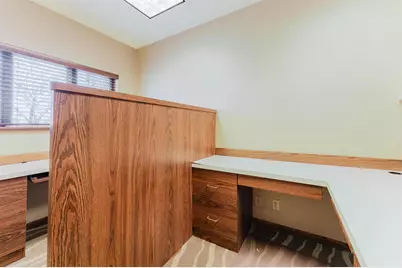 217 Ceape Avenue, Oshkosh, WI 54901 - Photo 16