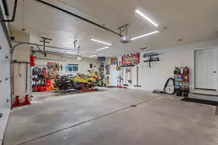 424 Polczinski Cir, Oconto Falls, WI 54154 - Photo 8