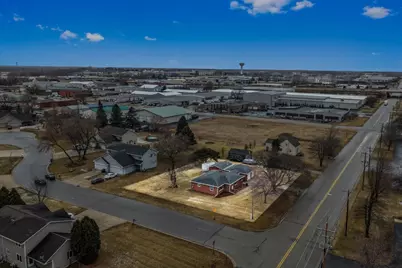 741 Parkview Road, Green Bay, WI 54304 - Photo 2