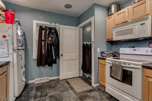 713 Main St, Neenah, WI 54956 - Photo 4