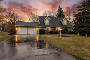 N9650 Darboy Dr, Appleton, WI 54915 - Photo 2