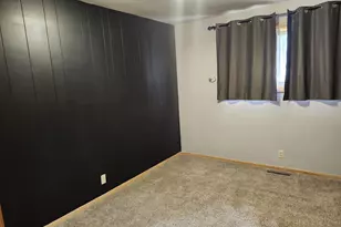 5526 Ellis St, Stevens Point, WI 54481 - Photo 8