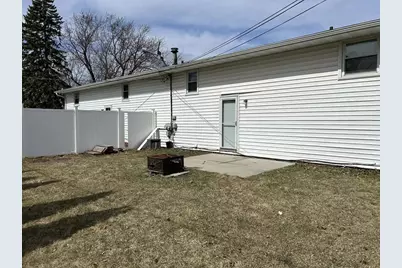703 Helena Street, De Pere, WI 54115 - Photo 12