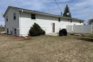 703 Helena St, De Pere, WI 54115 - Photo 14