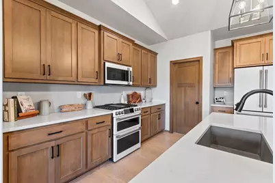 532 Royal St Pats Drive, Wrightstown, WI 54180 - Photo 14