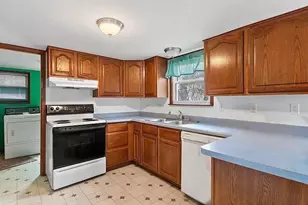 W5851 Lake Dr, Shawano, WI 54166 - Photo 8