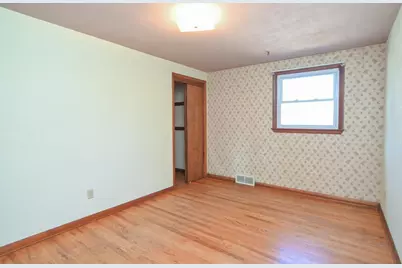 1321 Wiesner Street, Green Bay, WI 54304 - Photo 28