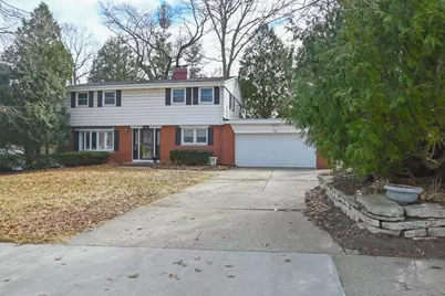 1321 Wiesner Street, Green Bay, WI 54304 - Photo 2